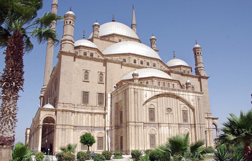 Cairo Day Tour to Egyptian Museum, Citadel and Khan Khalili Bazaar